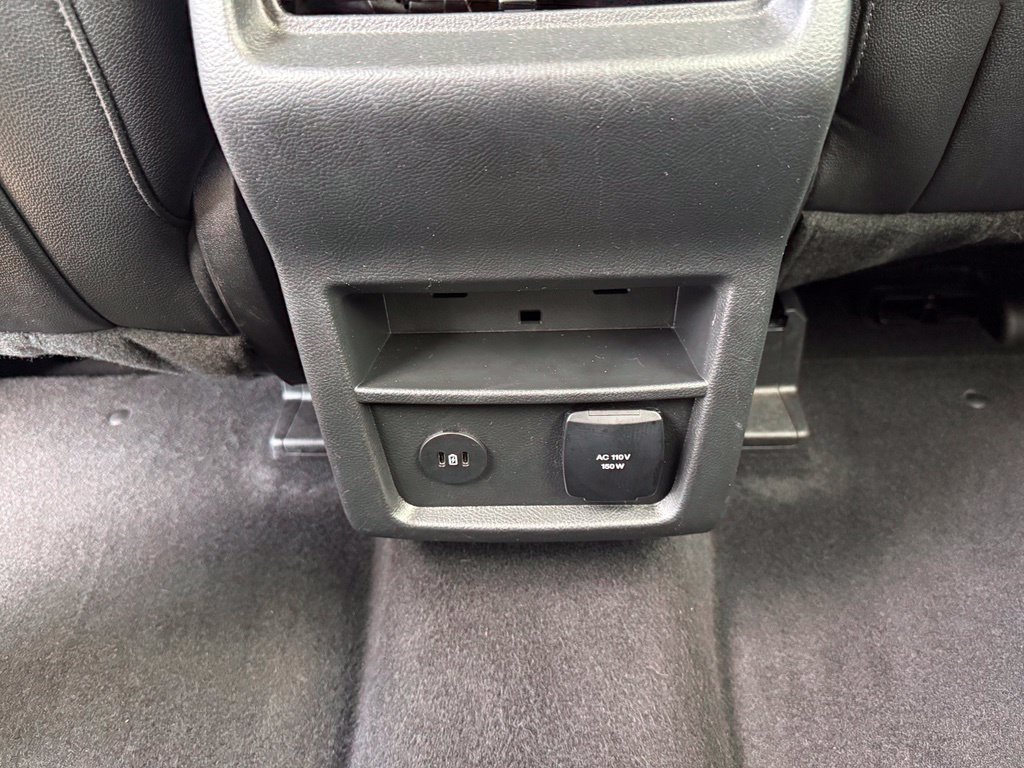 Used 2023 Ford Edge Titanium AWD/4WD image 15