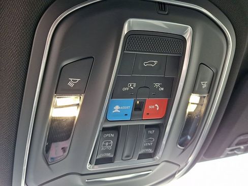 New 2026 Jeep Grand Cherokee L 4WD image 17