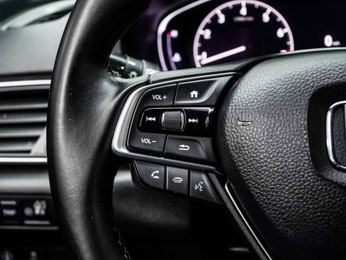 Used 2021 Honda Accord Touring image 30