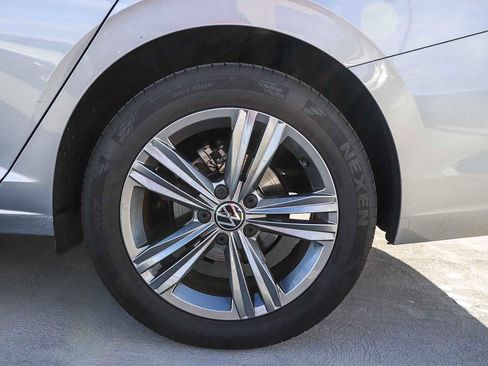 Used 2022 Volkswagen Jetta SE image 10