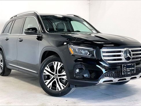 New 2026 Mercedes-Benz GLB 250 image 1