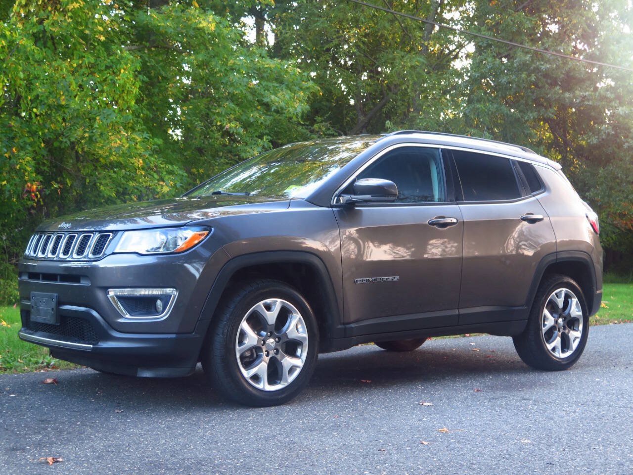 Used 2019 Jeep Compass Limited AWD/4WD image 1