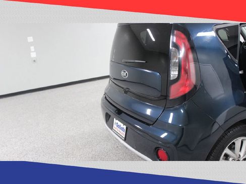 Used 2019 Kia Soul + image 24