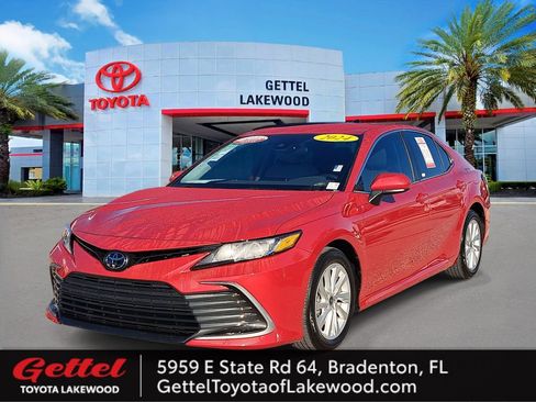 Certified 2024 Toyota Camry LE image 1