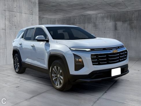 Certified 2026 Chevrolet Equinox LT AWD/4WD image 8