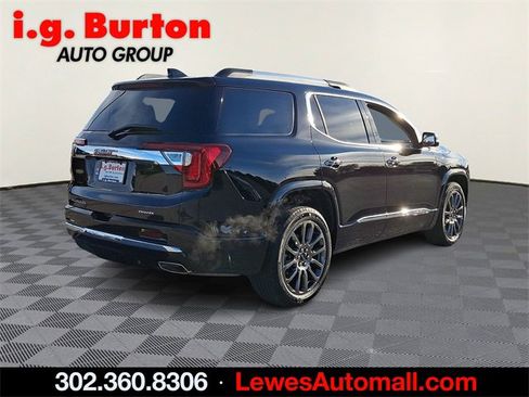 Used 2023 GMC Acadia Denali w/ Black Diamond Edition image 6