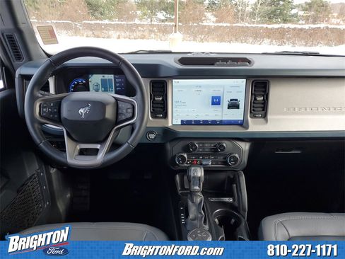 Used 2024 Ford Bronco Outer Banks image 13