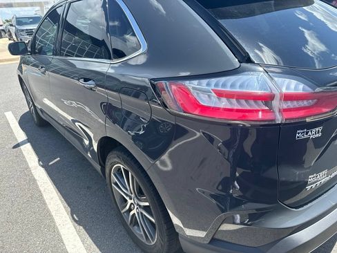 Used 2021 Ford Edge Titanium AWD/4WD image 4