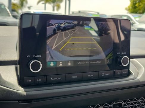 Certified 2023 Honda Accord EX image 25