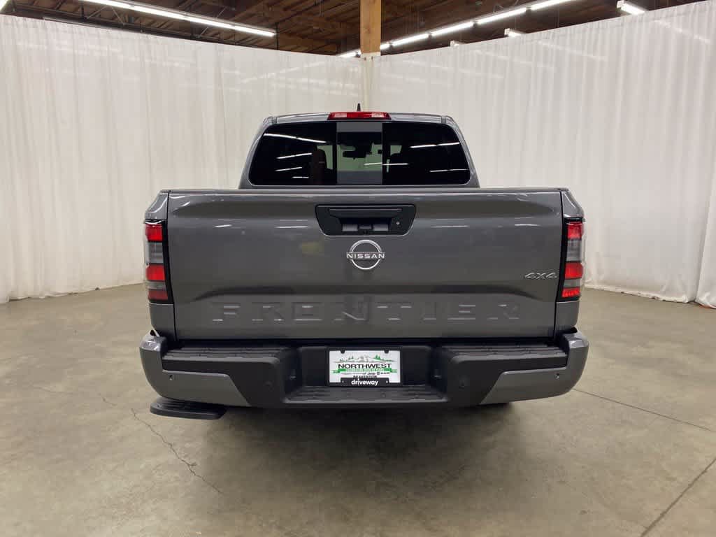 Used 2025 Nissan Frontier SV AWD/4WD image 5