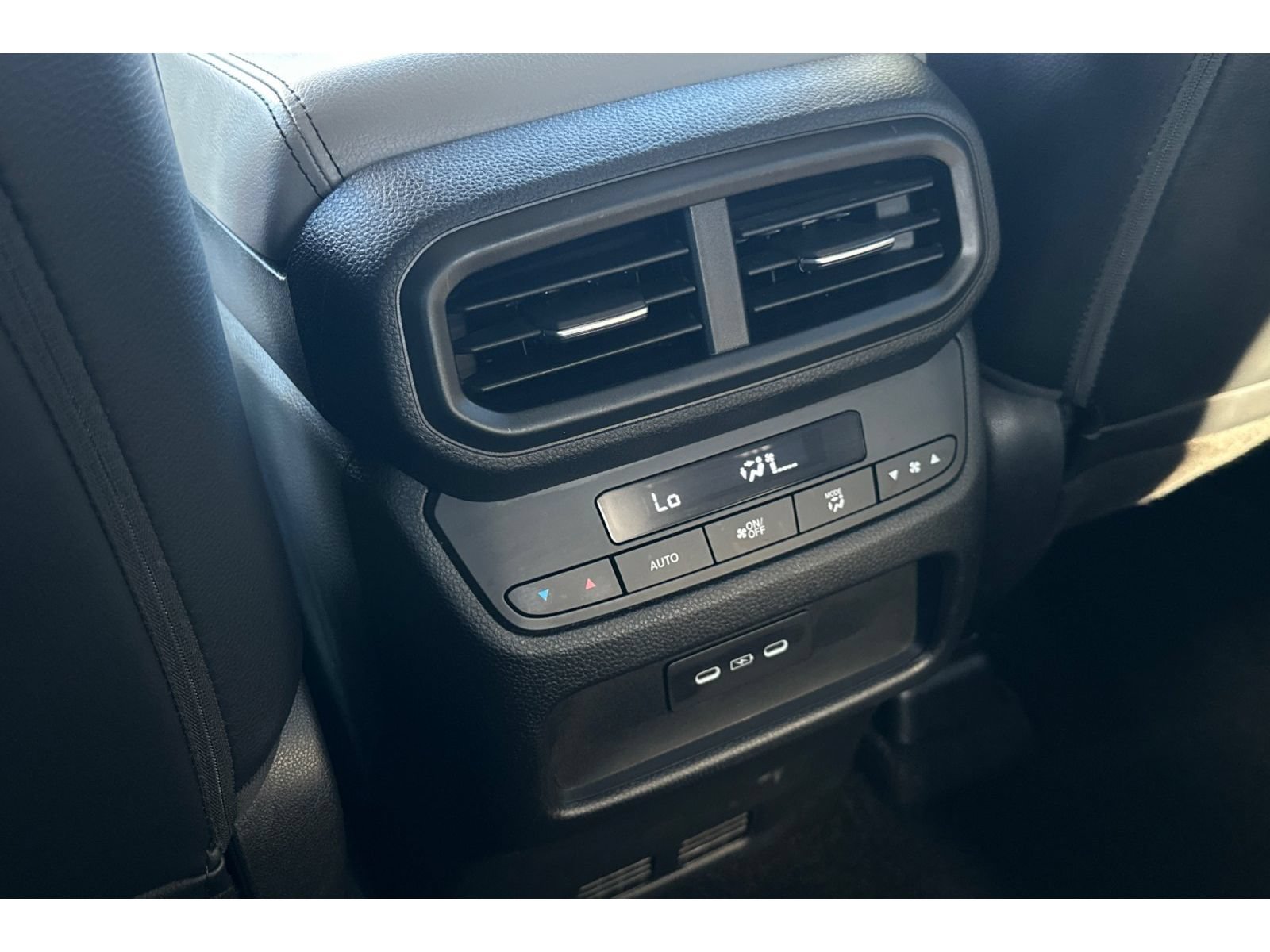 Used 2024 Honda Pilot EX-L image 45