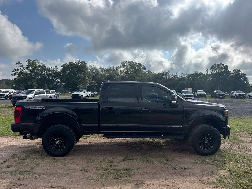 Used 2022 Ford F350 Lariat w/ Tremor Off-Road Package AWD/4WD image 7