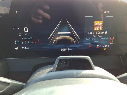 Used 2024 Chevrolet Traverse RS image 23