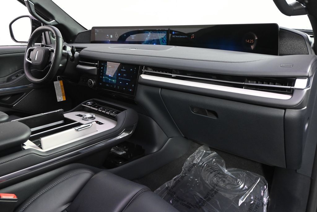 New 2027 Lincoln Navigator L Reserve w/ Jet Appearance Package AWD/4WD image 15