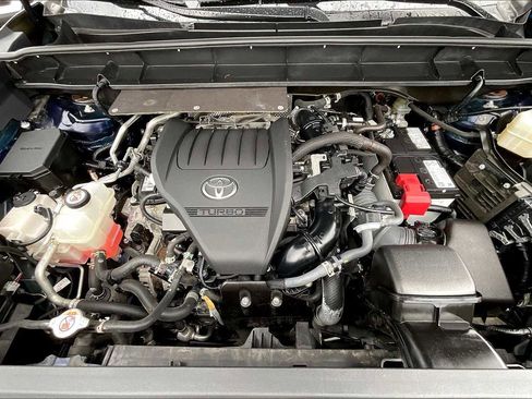 Used 2023 Toyota Highlander L image 27