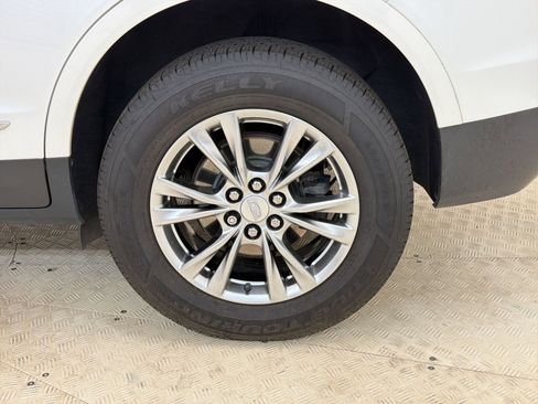 Used 2020 Cadillac XT5 Premium Luxury FWD image 12