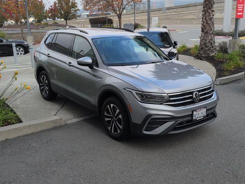 Used 2022 Volkswagen Tiguan S image 4