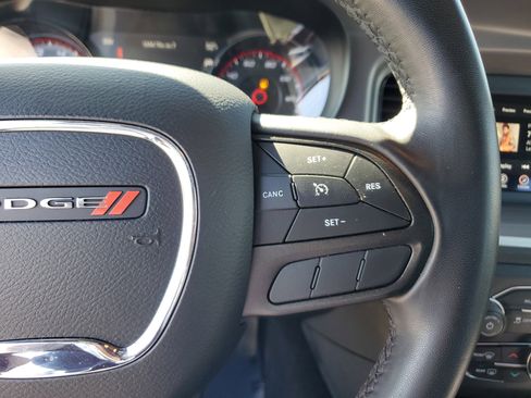 Used 2022 Dodge Charger SXT w/ Blacktop Package image 19