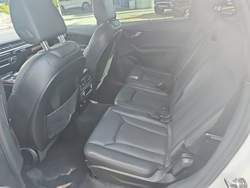 Used 2019 Audi Q7 3.0T Premium Plus w/ Premium Plus Package AWD/4WD image 3