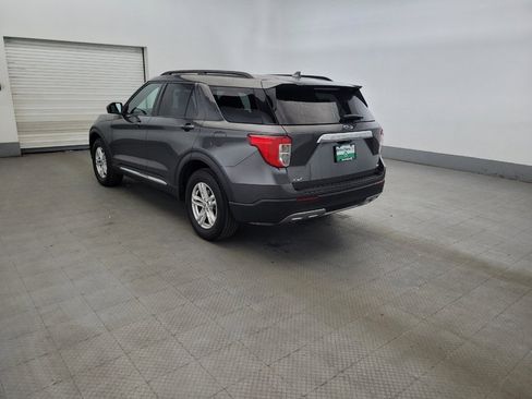 Used 2020 Ford Explorer XLT w/ Equipment Group 202A AWD/4WD image 5