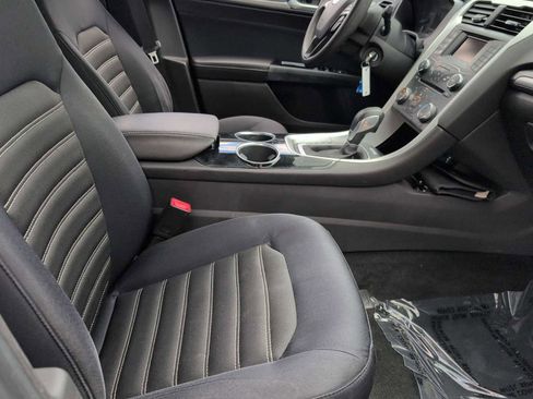 Used 2013 Ford Fusion SE FWD image 21