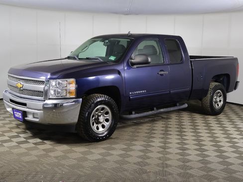 Used 2012 Chevrolet Silverado 1500 LT w/ Convenience Package RWD image 3