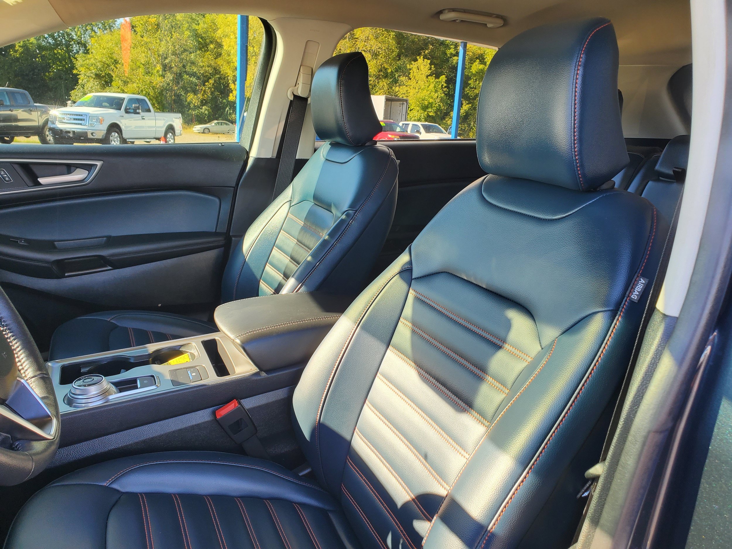 Used 2024 Ford Edge SEL w/ Sport Appearance Package AWD/4WD image 12