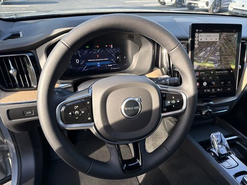 Used 2026 Volvo XC60 B5 Plus w/ Protection Package Premier image 18
