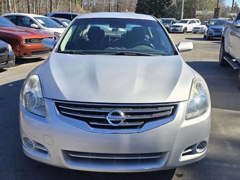 Used 2010 Nissan Altima 2.5 S image 2