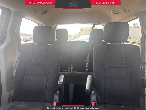 Used 2013 Dodge Grand Caravan SE FWD image 17