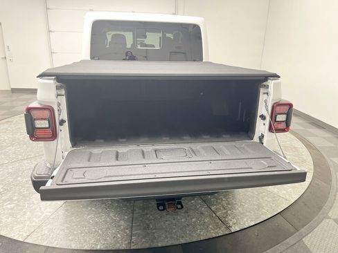 Used 2021 Jeep Gladiator Mojave image 27