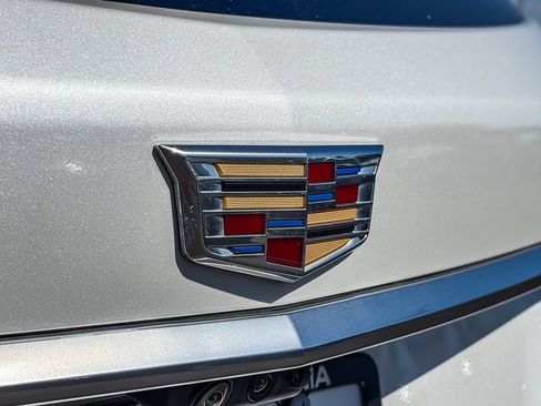 Certified 2023 Cadillac XT5 Sportv w/ Technology Package AWD/4WD image 5