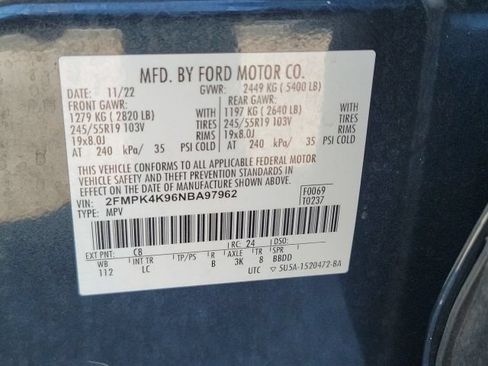 Used 2022 Ford Edge Titanium AWD/4WD image 5