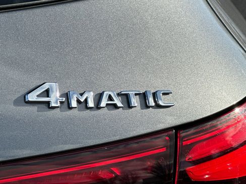 Used 2025 Mercedes-Benz GLA 250 4MATIC image 27