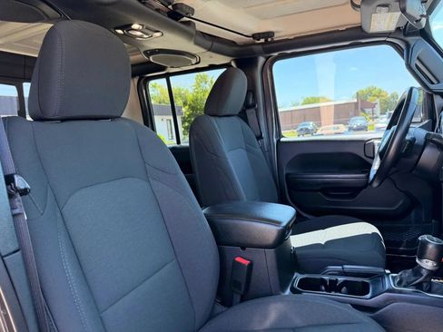 Used 2020 Jeep Gladiator Sport w/ Quick Order Package 24S AWD/4WD image 31