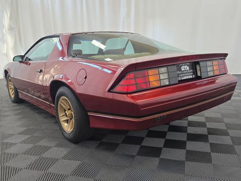 Used 1988 Chevrolet Camaro IROC-Z image 3
