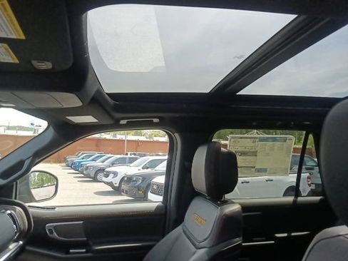 New 2026 Ford Expedition Tremor image 15