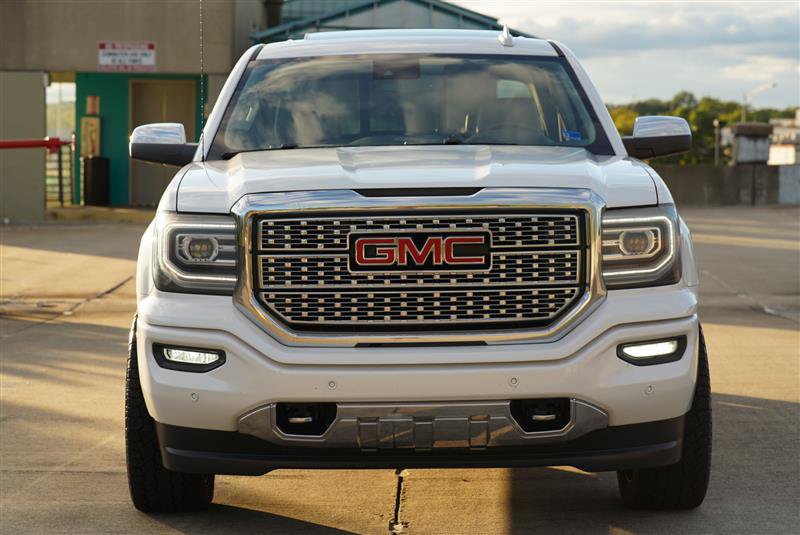 Used 2016 GMC Sierra 1500 Denali w/ Denali Ultimate Package AWD/4WD image 10