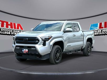 Used 2025 Toyota Tacoma SR5