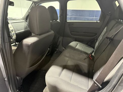 Used 2011 Ford Escape XLT w/ 202A Rapid Spec Order Code image 8