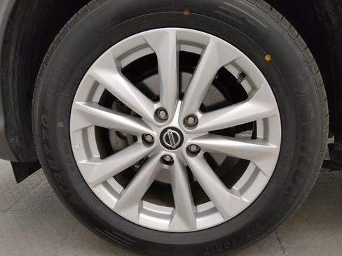 Used 2019 Nissan Rogue Sport SV w/ Technology Package FWD image 31