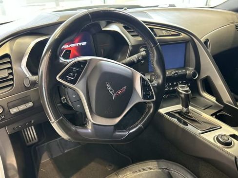 Used 2019 Chevrolet Corvette Stingray Coupe RWD image 14