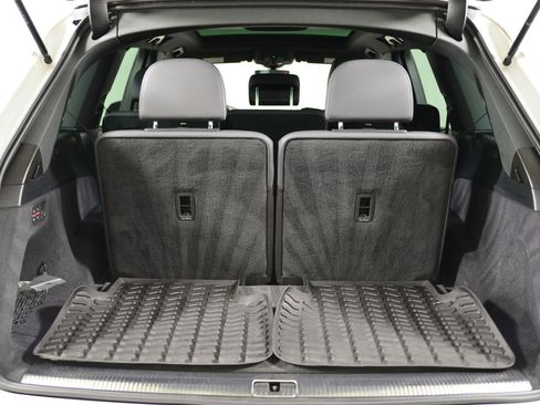 Used 2022 Audi Q7 Premium Plus w/ Premium Plus Package image 24