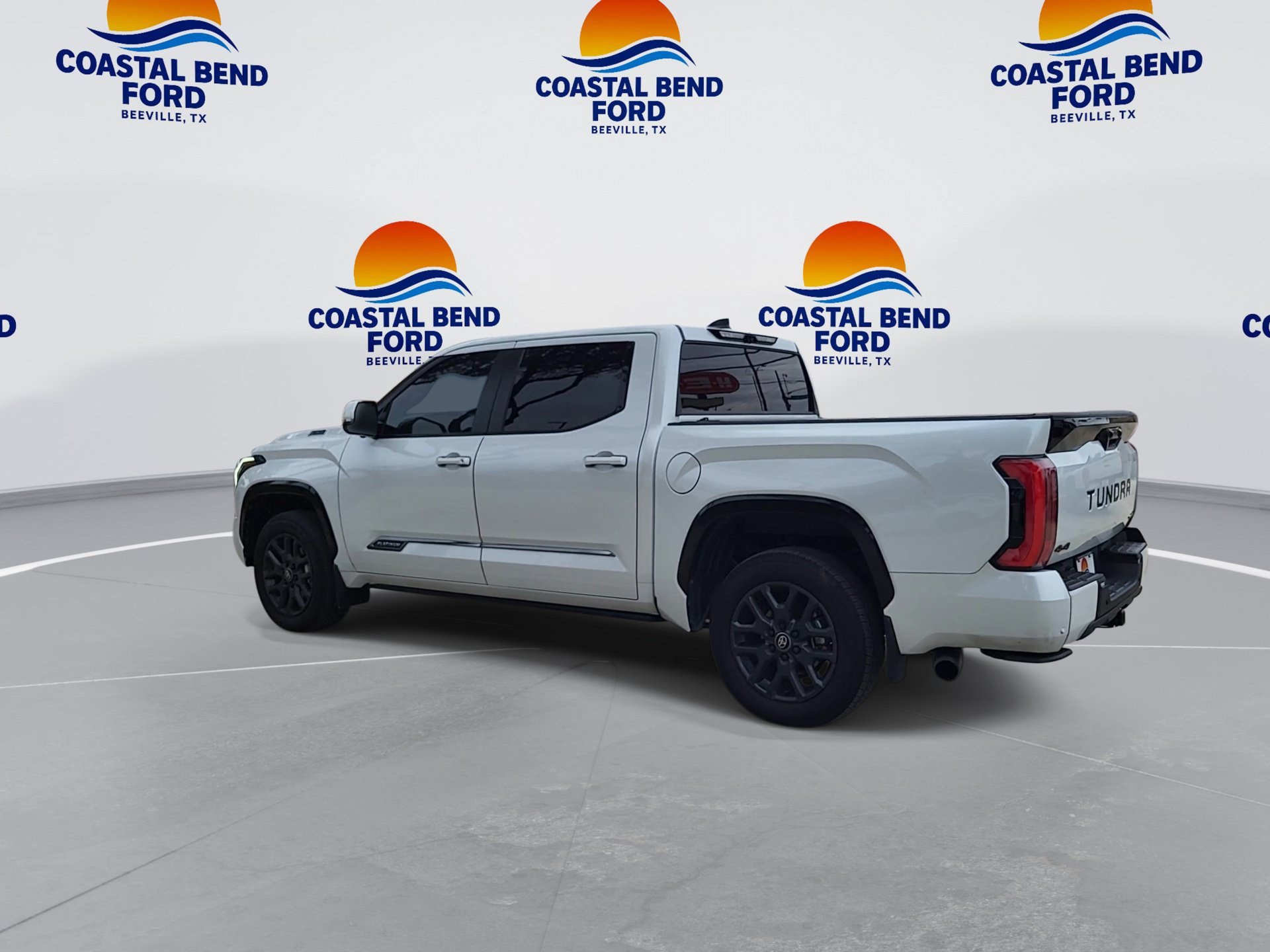 Used 2025 Toyota Tundra Platinum AWD/4WD image 7