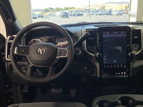 Used 2026 RAM 2500 Big Horn AWD/4WD image 8