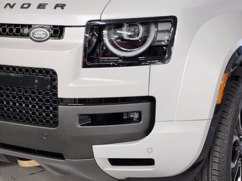 New 2026 Land Rover Defender 110 OCTA AWD/4WD image 12