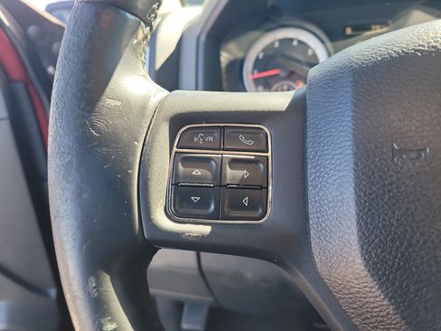 Used 2014 RAM 1500 Classic SLT image 27