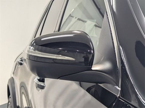 Used 2020 Mercedes-Benz GLE 350 w/ 3rd Row Seat Package image 32