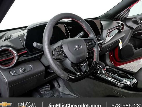 New 2026 Chevrolet Trax RS w/ Sunroof Package image 4