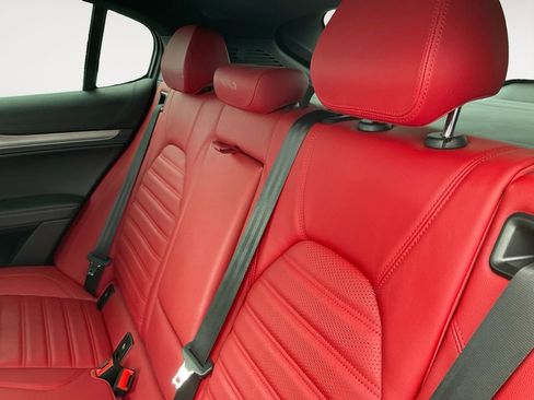 Used 2022 Alfa Romeo Stelvio Veloce image 29